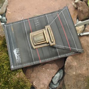 04.-Altmessing Smartphone-Tasche