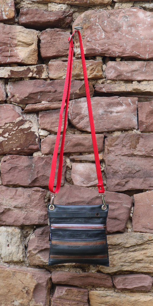 Gürteltasche aus Fahrradschlauch & Fahrradreifen – Bild 3